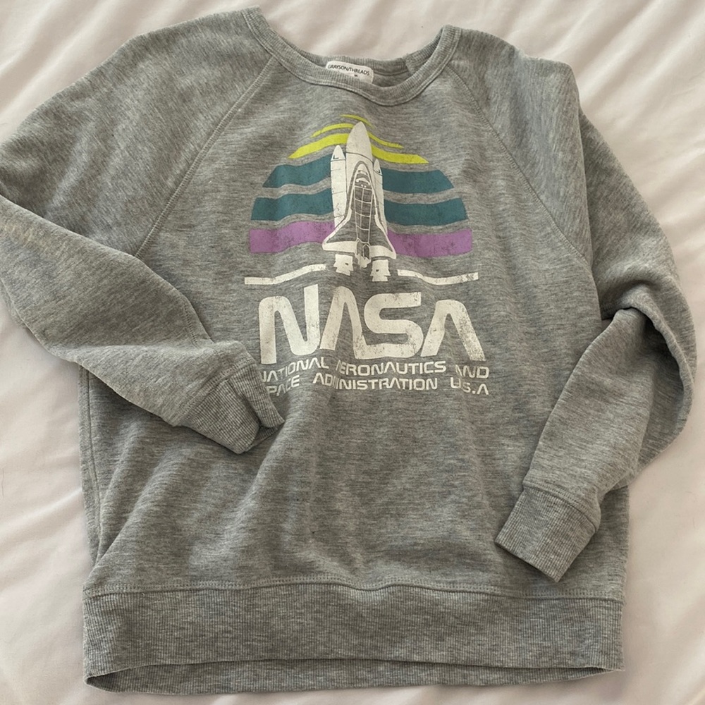 NASA crewneck women’s XS